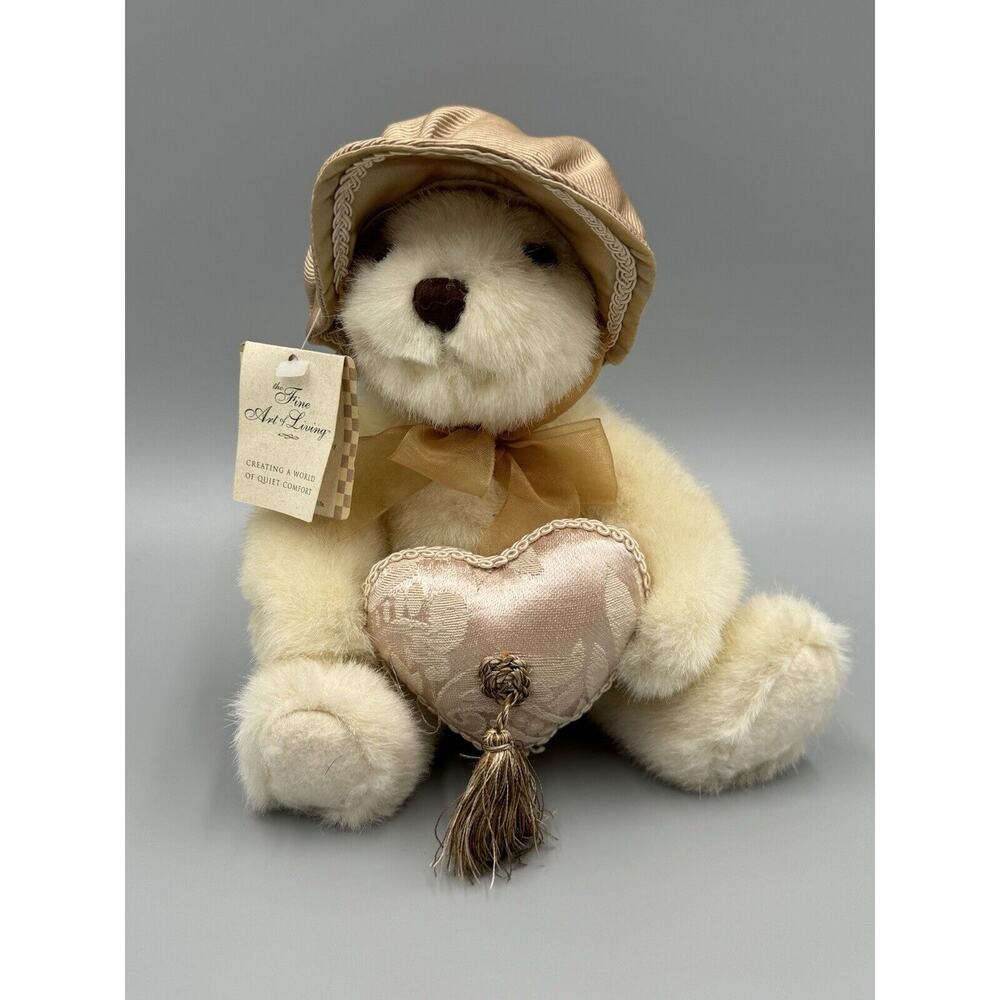 Russ Berrie 7” Heart Throbs Bear In Bonnet Hat Holding Heart W/ Tassel